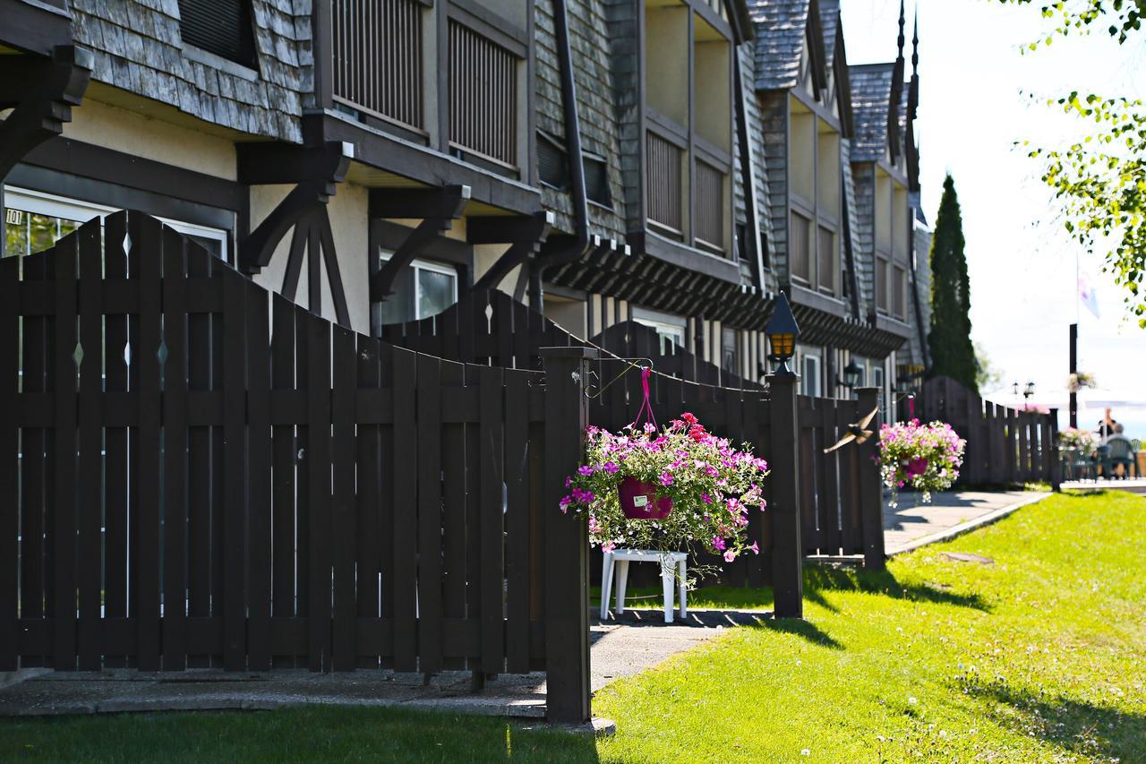 Lagoon Harbour Resort & Hotel Orillia Exterior photo